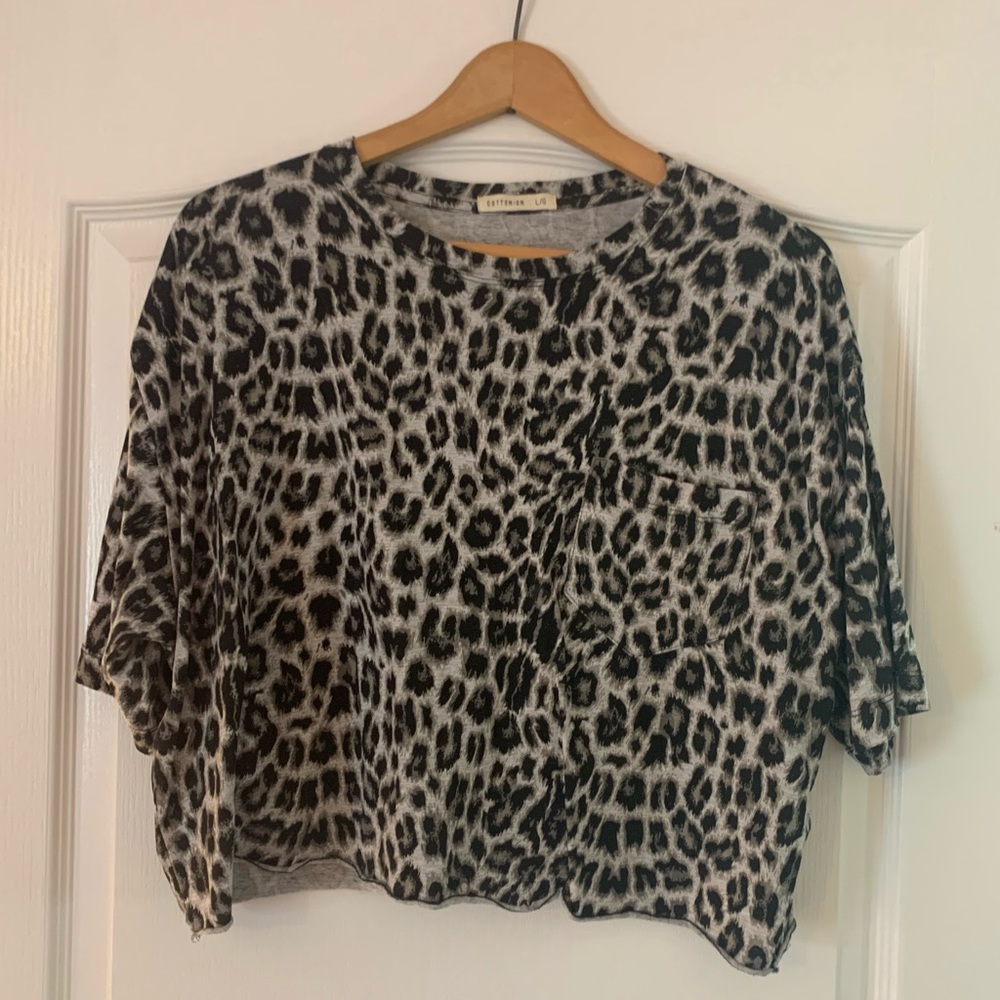Cheetah Cropped Tee